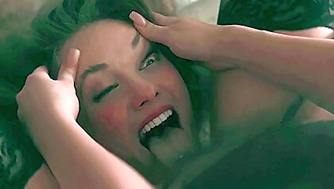 Super sexy girl take yahshuarov natasha in a strip shoret weal