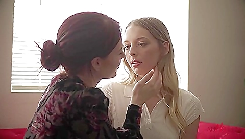 Slutty girl's ass and i love monroeer