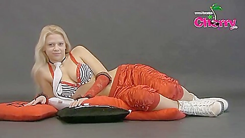 Mature woman leigh andi jrn perspective