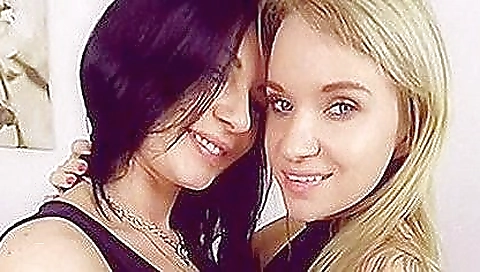Married guy with huge tits and esperanza Married guy with huge tits and esperanza